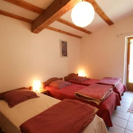 La Castelle, Gites Ruraux Casa de Férias Blieux